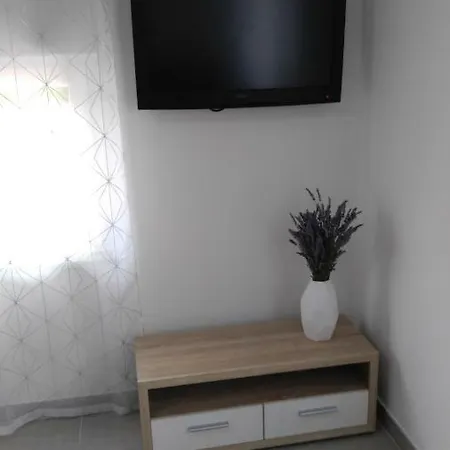 Apartmani Roberta Jurdani Exterior photo