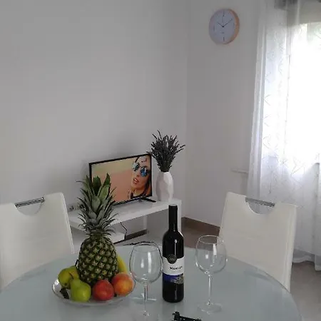 Apartmani Roberta Jurdani Exterior photo